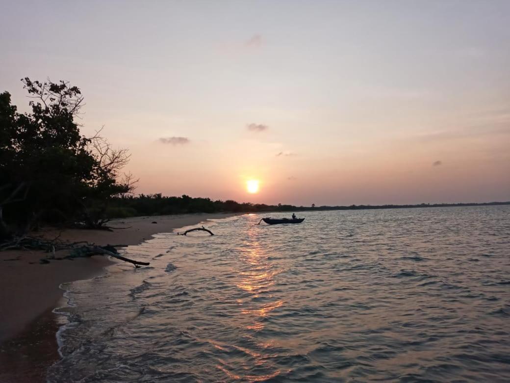 Giman Free Beach Resort Passikudah Dış mekan fotoğraf