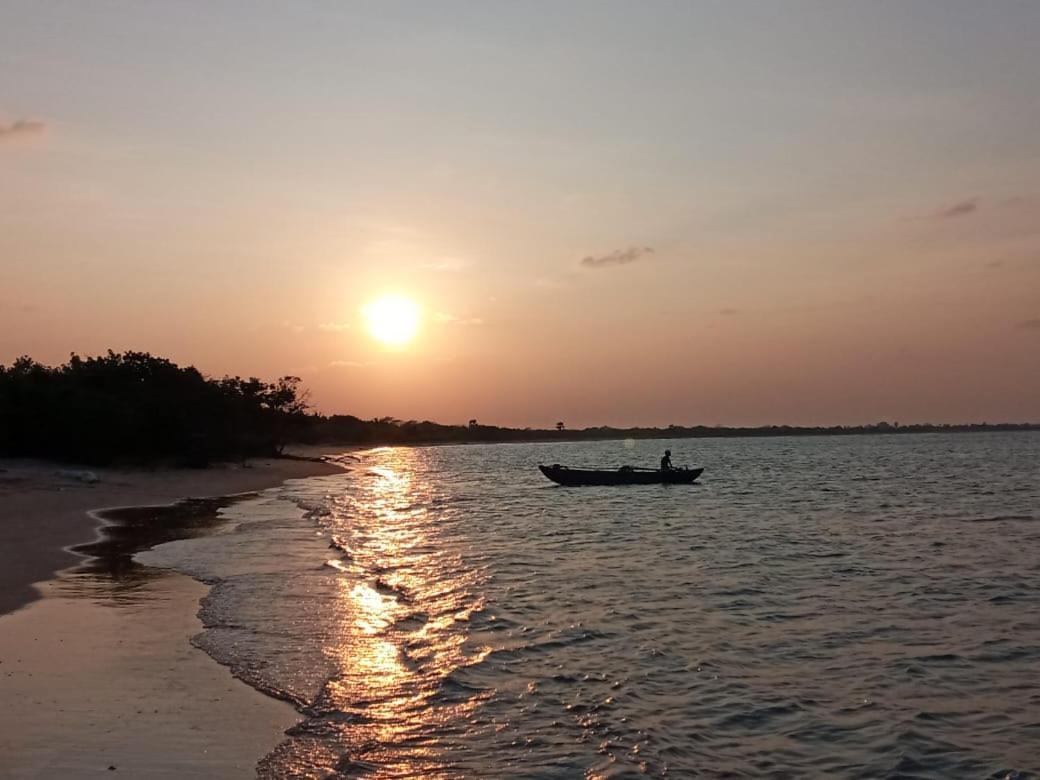 Giman Free Beach Resort Passikudah Dış mekan fotoğraf