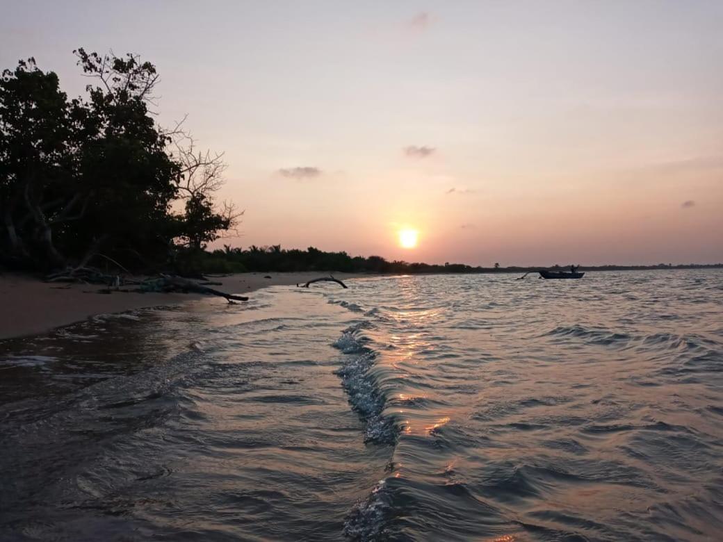 Giman Free Beach Resort Passikudah Dış mekan fotoğraf